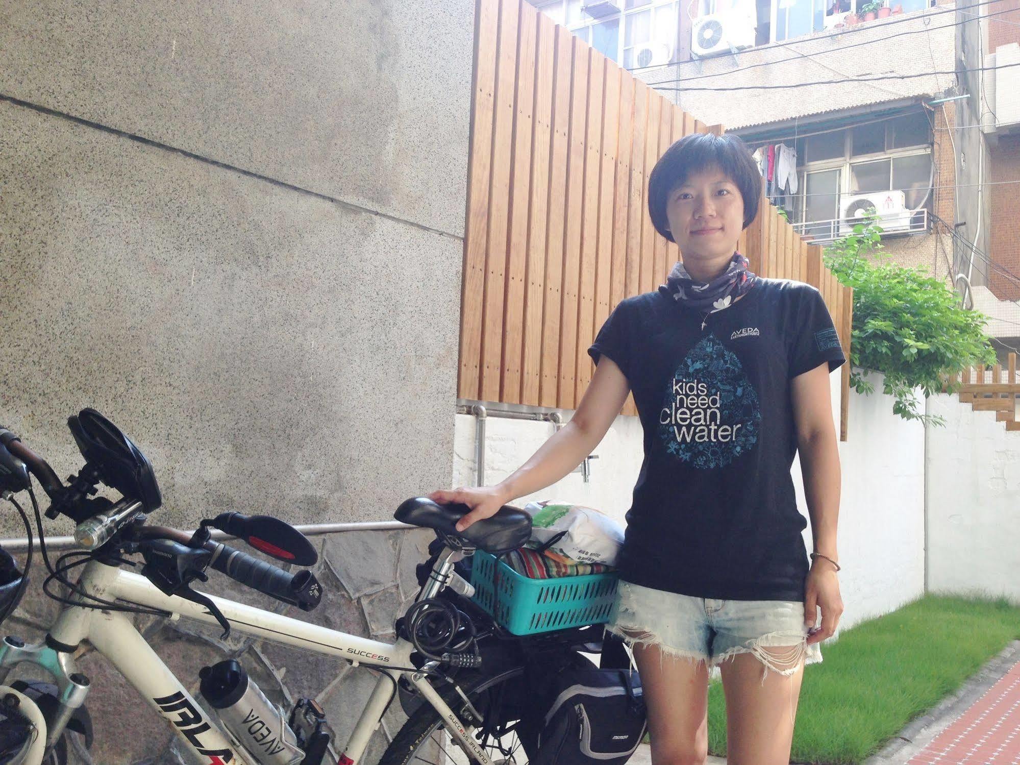 With Inn Hostel Kaohsiung Extérieur photo